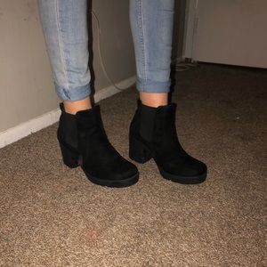Bongo Boots with Heels